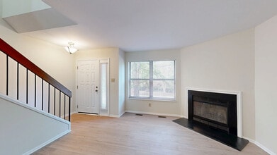 Chesterfield Village Townhomes in Chesterfield, MO - Building Photo - Interior Photo