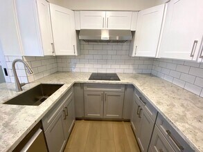 1112 Buena Vista Ave in Reno, NV - Building Photo - Building Photo