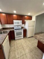 1701 NW 46th Ave in Lauderhill, FL - Building Photo