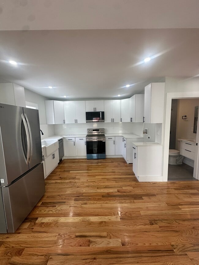 property at 9 Wilbur St