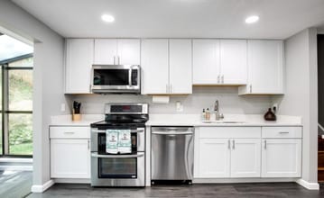 15337 Edgehill Dr in Montclair, VA - Building Photo - Building Photo