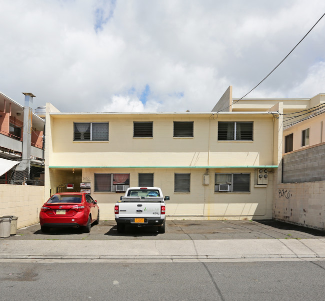 1830 Democrat St in Honolulu, HI - Foto de edificio - Building Photo