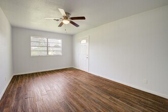 3419 Avenue B in Nederland, TX - Building Photo - Building Photo