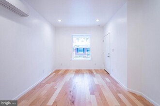 5346 Delancey St in Philadelphia, PA - Foto de edificio - Building Photo