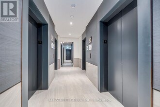 65 Broadway Ave in Toronto, ON - Building Photo - Building Photo