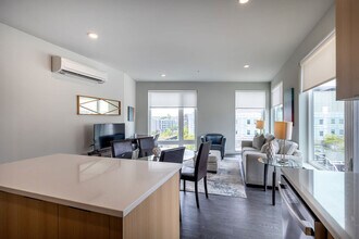 51 S Broadway in White Plains, NY - Building Photo - Building Photo