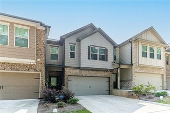 1380 Sugar Glen Ct in Lawrenceville, GA - Building Photo - Building Photo