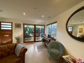 310 S Venice Blvd in Los Angeles, CA - Building Photo - Building Photo