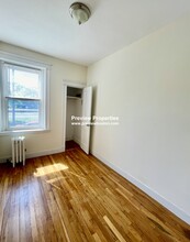 1637 Commonwealth Ave, Unit 2 in Boston, MA - Building Photo - Building Photo