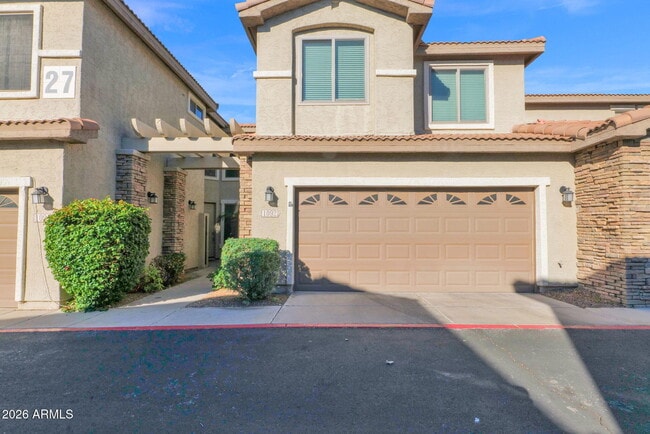 property at 1024 E Frye Rd