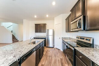 18408 Allen Welch Dr in Elgin, TX - Building Photo - Building Photo