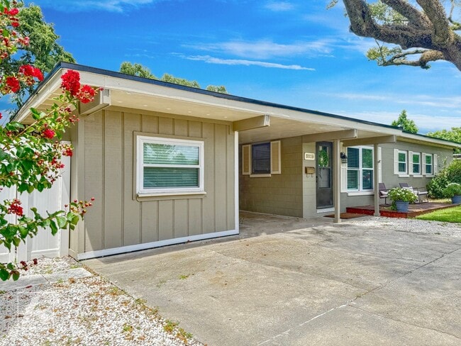 property at 3219 Anderson Rd