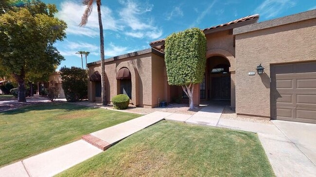 1118 W Newport Beach Dr