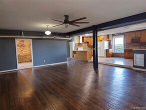 1104 4th St in Port Huron, MI - Building Photo - Building Photo