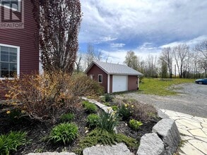 422 Partridge Hollow Rd in Prince Edward, ON - Building Photo - Building Photo