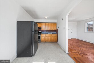 1115 E Upsal St in Philadelphia, PA - Building Photo - Building Photo