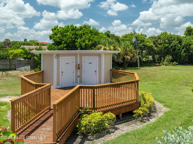 105 La Costa St in Melbourne Beach, FL - Building Photo - Building Photo