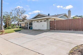 2245 Nob Hill Dr in Carlsbad, CA - Building Photo - Building Photo
