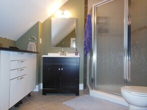 23 Falkland St, Unit 23 Falkland in Boston, MA - Foto de edificio - Building Photo