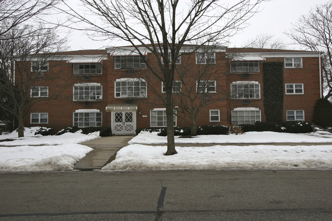 30 S Spring Ave in La Grange, IL - Building Photo - Building Photo