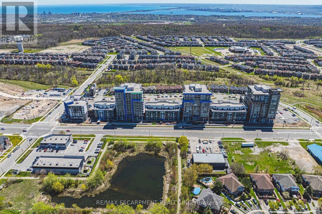 460 Dundas St E in Hamilton, ON - Building Photo