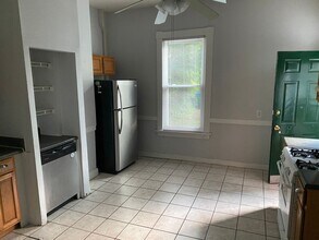 2220 Parkwood Ave in Richmond, VA - Building Photo - Building Photo