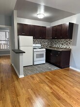 5666 N Ridge Ave in Chicago, IL - Building Photo - Building Photo