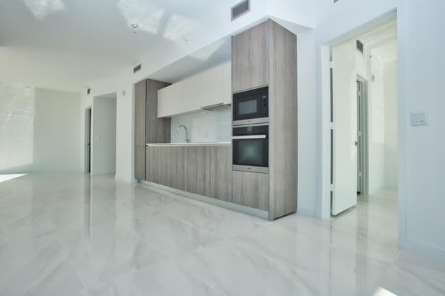 property at 2900 NE 7th Ave