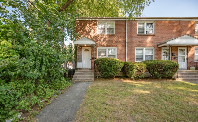 4 Saint Regis St