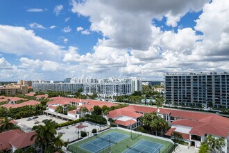 Aventura Condominium in Aventura, FL - Building Photo - Building Photo