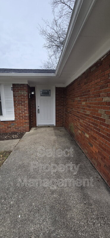 3423 Adirondack Dr in Fort Wayne, IN - Foto de edificio - Building Photo