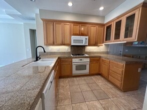 18005 Stoney Creek Way in Morgan Hill, CA - Building Photo - Building Photo