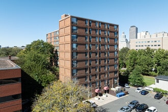 360 Main in Hartford, CT - Foto de edificio - Building Photo