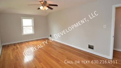 735 Hull Ave in Westchester, IL - Building Photo - Building Photo
