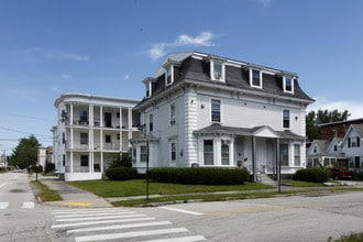 120 Myrtle St in Manchester, NH - Building Photo - Building Photo