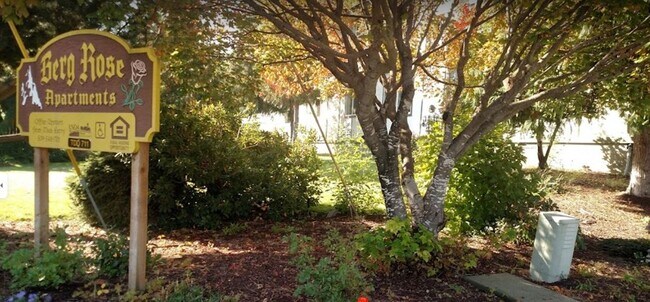 Berg Rose in Leavenworth, WA - Building Photo - Building Photo