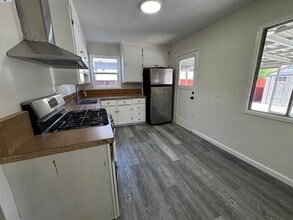 610 Via Mirabel in San Lorenzo, CA - Building Photo - Building Photo