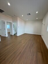 1036 Western Ave in Glendale, CA - Building Photo - Building Photo