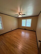 873 W Clinton Dr in Fayetteville, AR - Building Photo - Building Photo