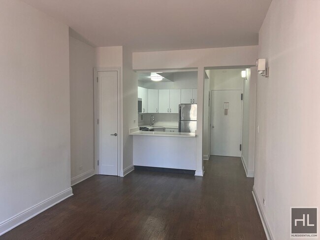 WEST 22 STREET in New York, NY - Building Photo - Building Photo