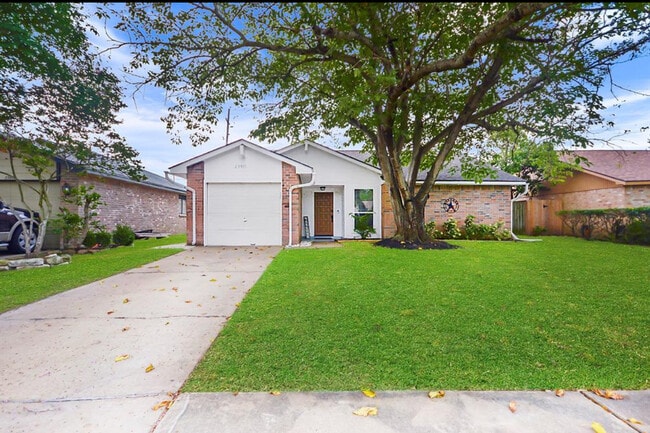 property at 23915 Silversmith Ln