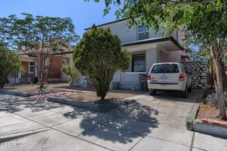 1305 E Rio Grande Ave in El Paso, TX - Building Photo - Building Photo