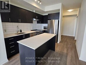 9000 Jane St in Vaughan, ON - Building Photo - Building Photo