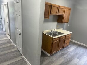 506 4th St, Unit 4 in Fairmont, WV - Building Photo - Building Photo