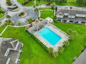 12950 Kings Crossing Dr in Gibsonton, FL - Building Photo - Building Photo