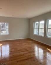 476 Meade St in Orange, NJ - Building Photo - Building Photo