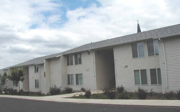 Park Rose Village in Portland, OR - Building Photo - Building Photo