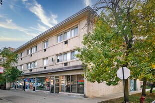 2411 W Fargo Ave in Chicago, IL - Building Photo