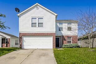 1746 Blue Grass Pkwy in Greenwood, IN - Building Photo