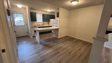 3000 Colorado Ave, Unit 114D in Boulder, CO - Building Photo - Building Photo